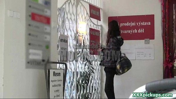 Amateur college girls party hardcore in public 17