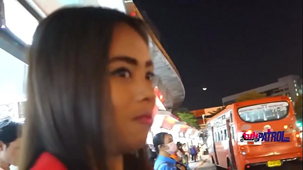 Small titted asian chick likes thick cock going…