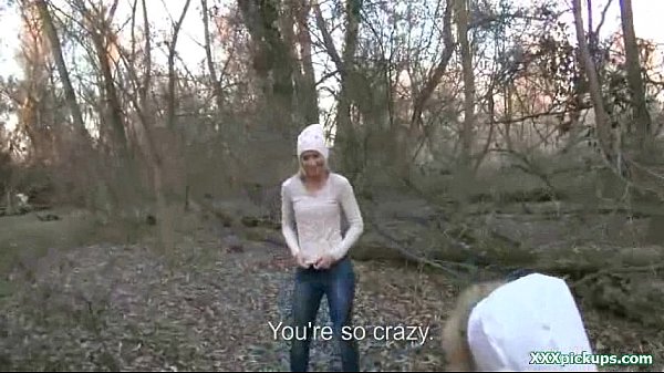 Amateur college girls party hardcore in public 20