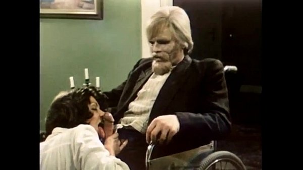 Born erect (1976) – Blowjobs & Cumshots Cut