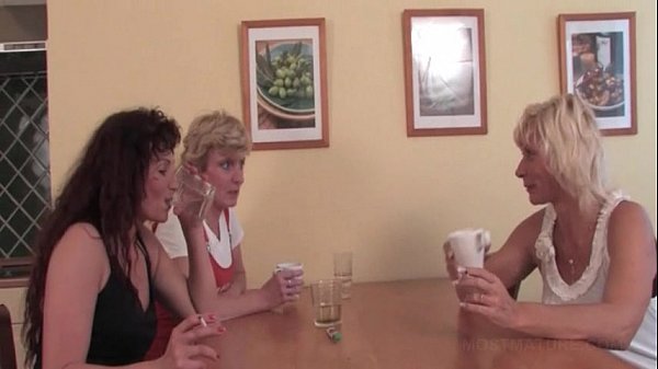 Teen dick addict matures giving BJ to stripper