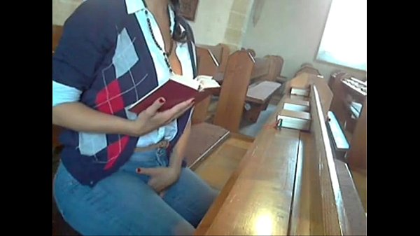 vídeo porno en una iglesia