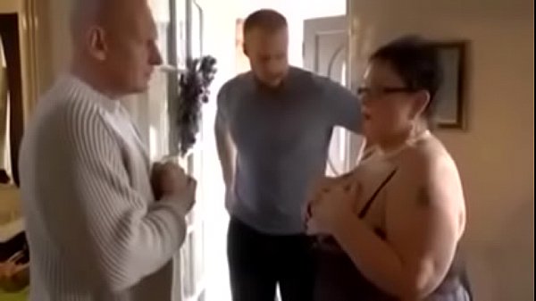 Warm Yummy Honey – https://bit.ly/2st4nJ2