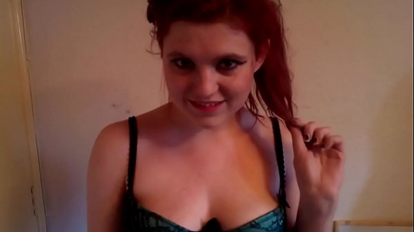 Amateur British redhead teen gets a nice big fa…