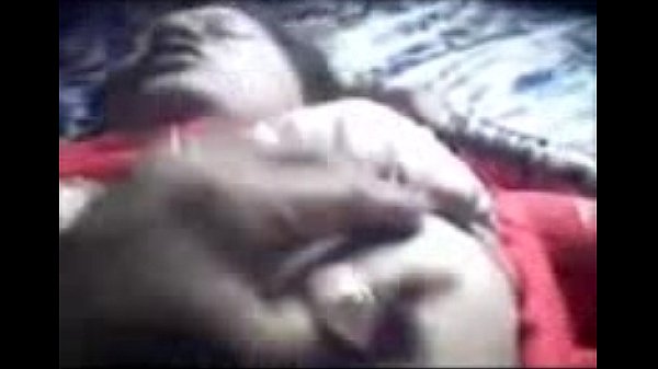 Bangla GF In Red Saree Boob Show & Hard Press 5…