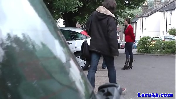 British cougar cocksucking in threeway