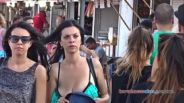 ex bralessday.com 02