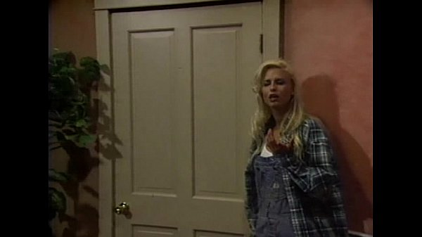 Metro – Blondes – scene 1