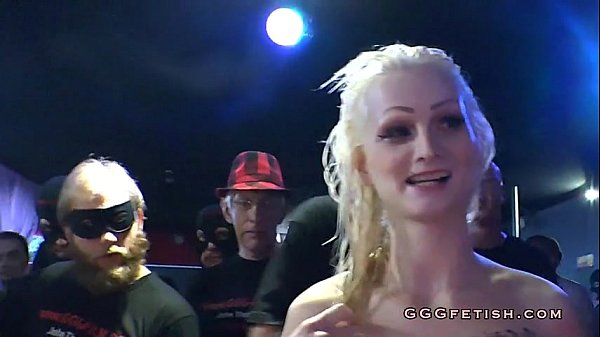 Nice pussy with piercing gets orgies