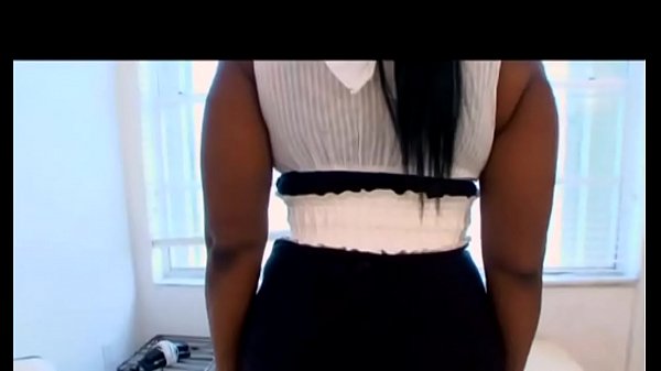 Pose for Pics – Avapink.com