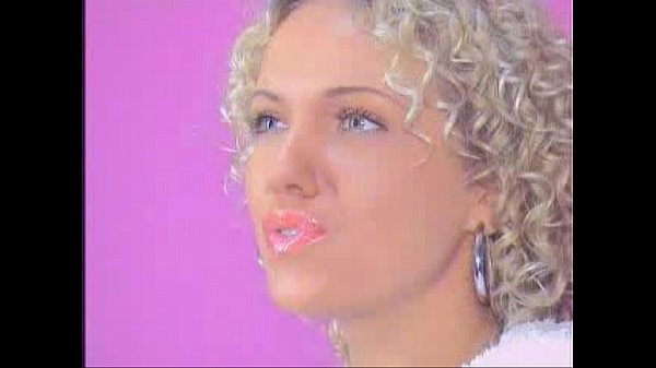 Russian WebCam Model – Elenna